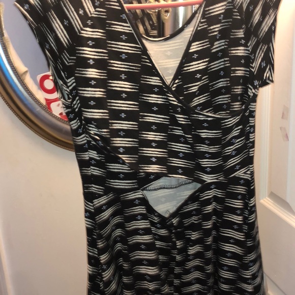 Black pattern crossback skater dress - Picture 2 of 5